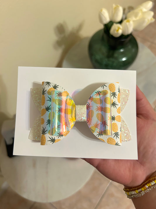 Pineapple bow 🍍